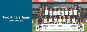 Sportclub Verl e.V. U9 - Sponsoring Two Pillars Team Titelbild mit Mannschaft in Two Pillars-Trikots